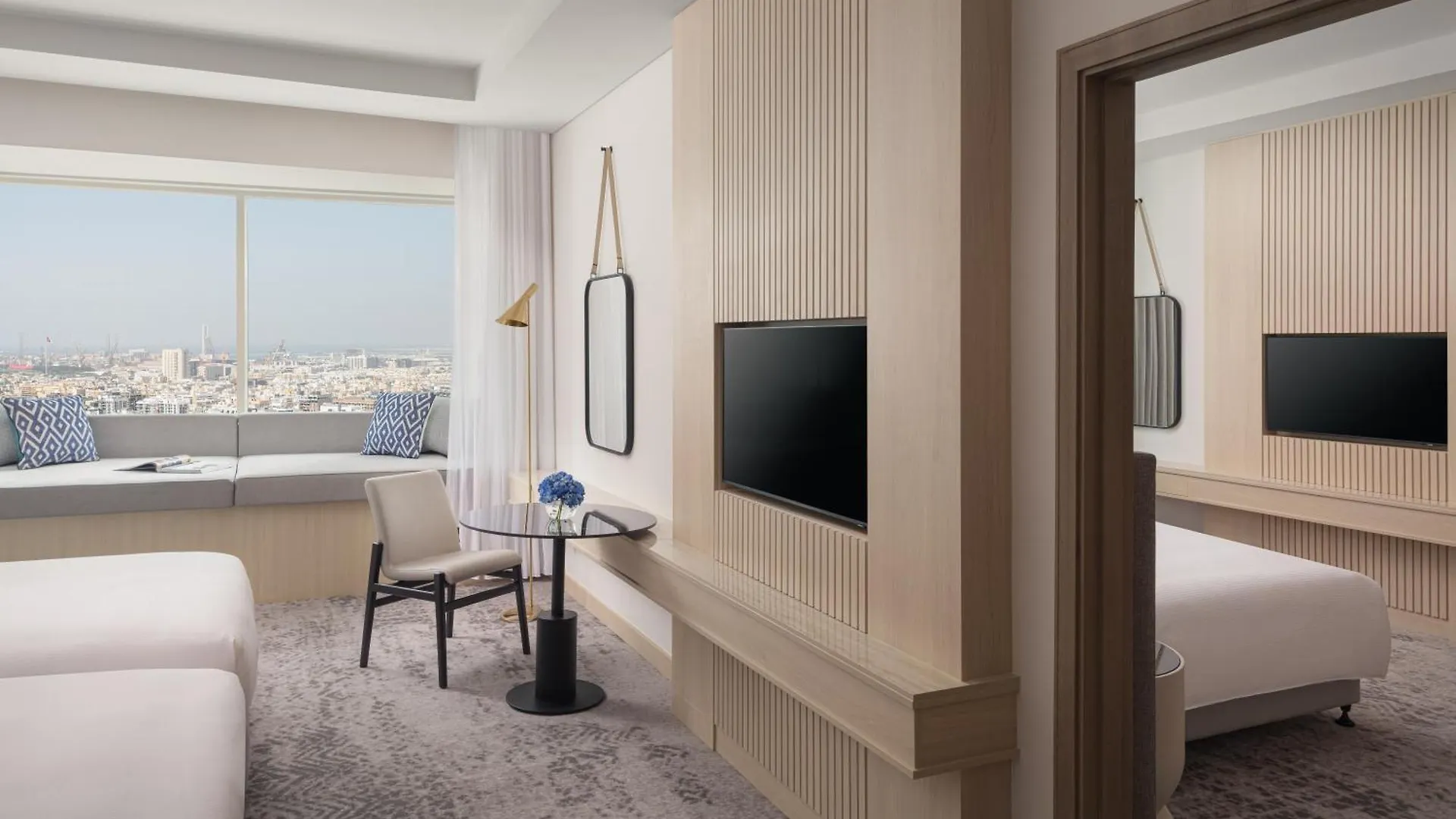 Towers Rotana - Dubai Hotel