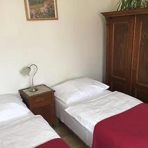  Hostel Rosemary Czechy