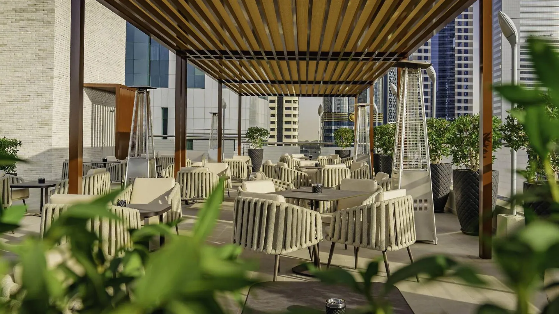 Hotel Towers Rotana - Dubaj
